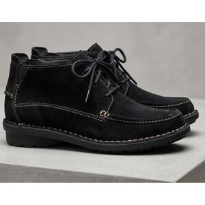 Clarks Collection Suede Desert Boots Women 7 Black Moc Toe Lace Up Ankle Booties
